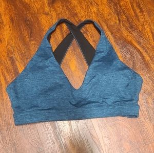 Ptula bare v sports bra